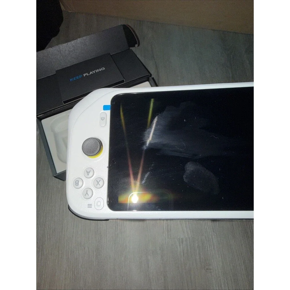 Logitech G CLOUD Handheld Portable Gaming Console 1080P 7